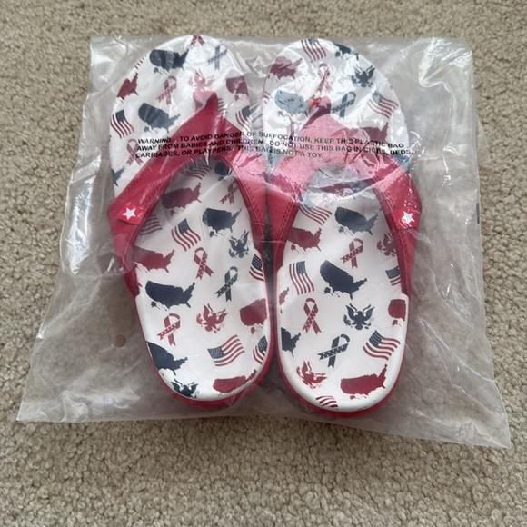 New Spenco Flip Flops with Patriotic Print women’s size 9 - Picture 6 of 7